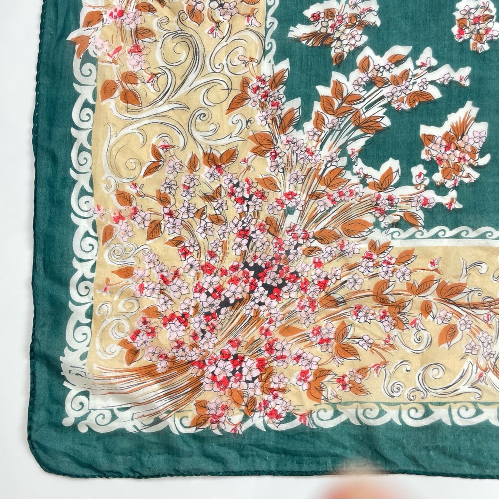 Vintage Silk Scarf Floral FLAWS Green Cream Retro Square Border Women Autumn‎ - Picture 5 of 16